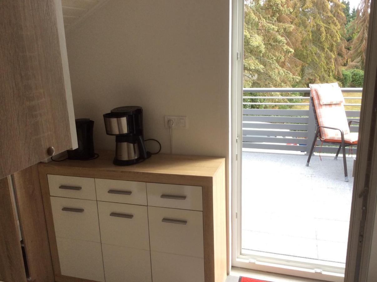 Ferienwohnung Taunus Im Gruenen Obergeschoss Langgons Exterior photo